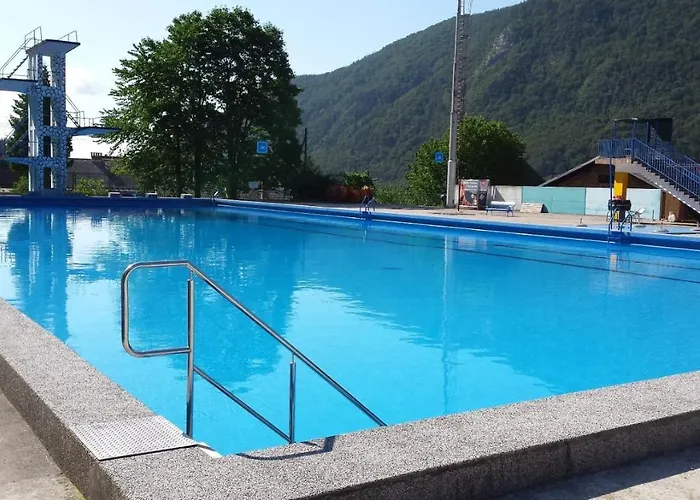 Apartment Hillside *